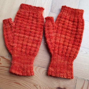Taplow Street Mittens