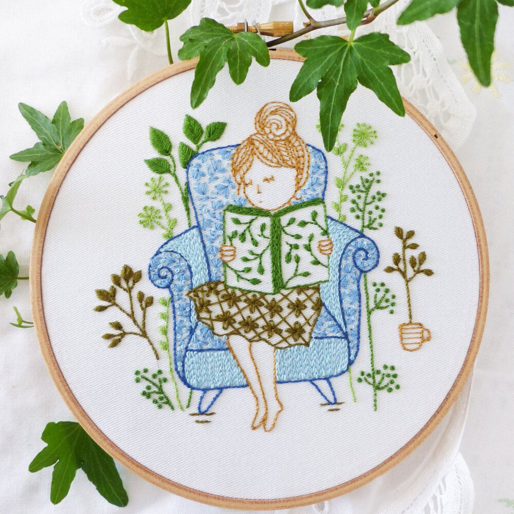 Tamar Reading Time Printed Embroidery Kit - 6in