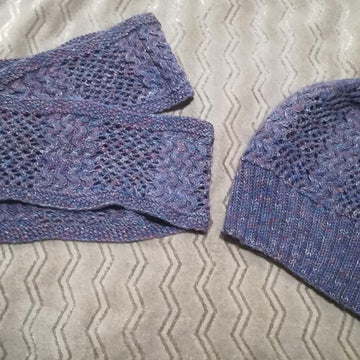Wavy Lines Cowl