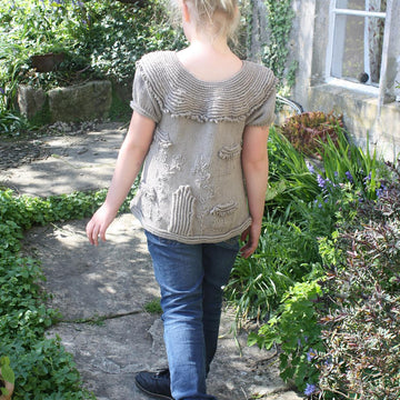 Bee Theme Top