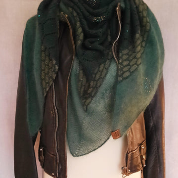 JEWELS Emeralds Shawl