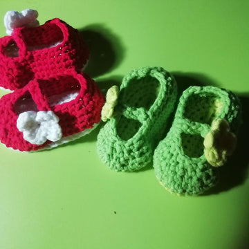 Tiny flower baby shoes-Petites ballerines à fleur