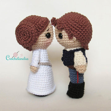Leia and Solo amigurumi dolls - crochet patterns by Crochelandia