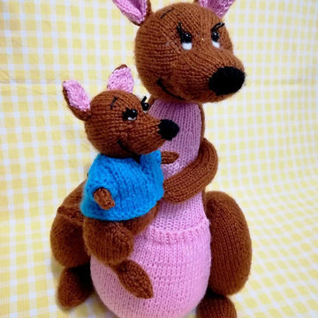 Knitted Kanga and Roo