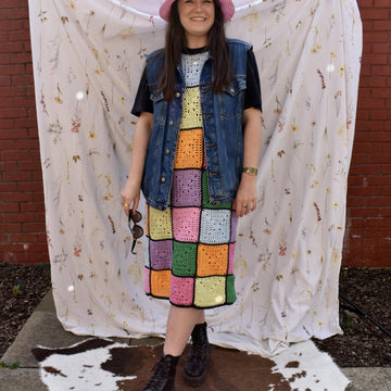 Solid granny squares dress/vest pattern
