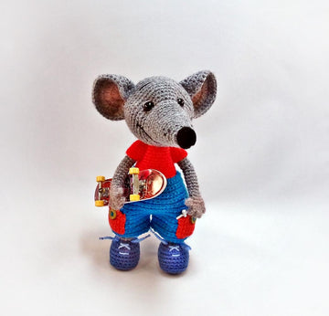 Mirko the Rat, crochet pattern, English, Deutsch