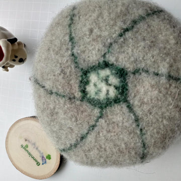 Knit and Felt a pretty yarn bowl