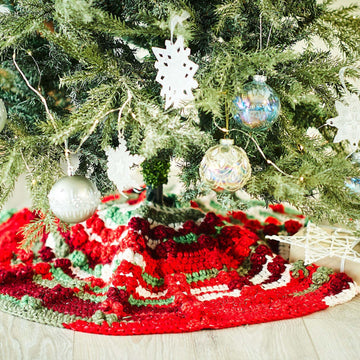 Crochet Christmas Tree Skirt & Stocking in Stylecraft Winter Magic XL & Merry Go Round XL - 10030 - Downloadable PDF