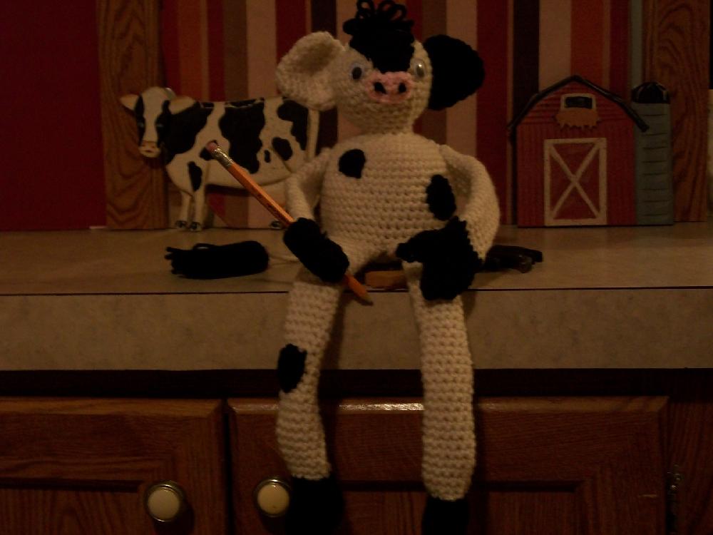 Cora Cow a Crochet Pattern