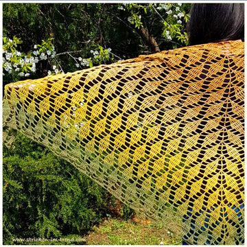 Crochet Pattern Triangle Shawl BioTronik #2 | Geometric Crochet Shawl | Lightweight Wrap PDF