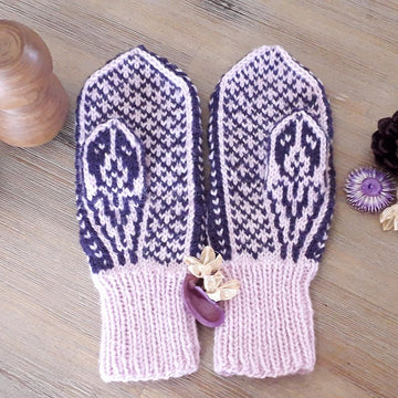 Winter Heart Mittens