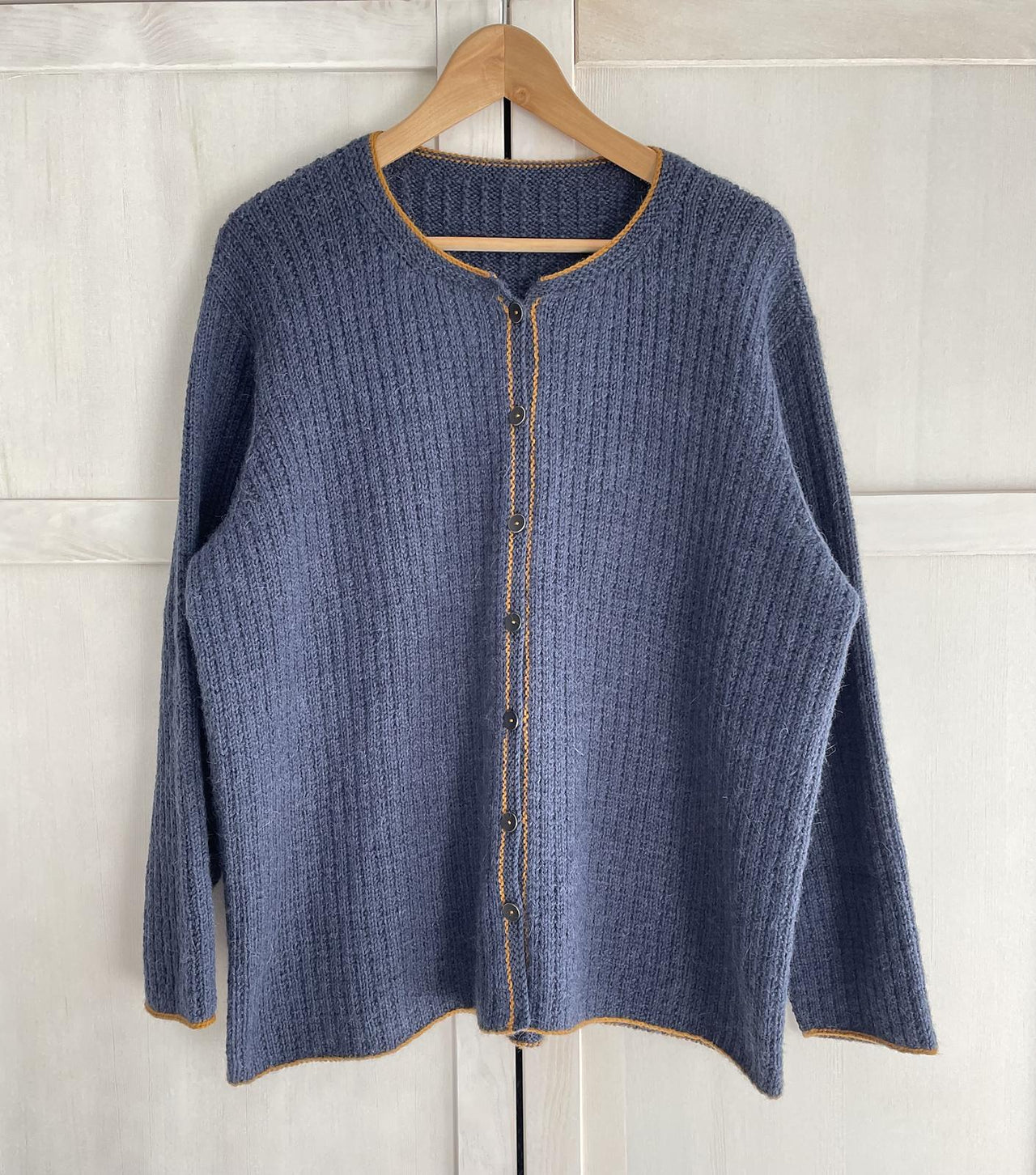 Cardigan British Love