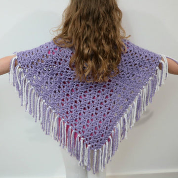 Bulky & Quick Lace Fringe Poncho