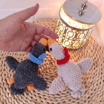 Crochet PATTERN Goose keychain, Duck Amigurumi, Crochet goose pattern, crochet duck, Mini Goose Animal