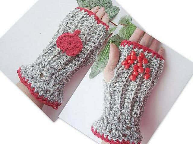 343, VALENTINE FINGERLESS GLOVES