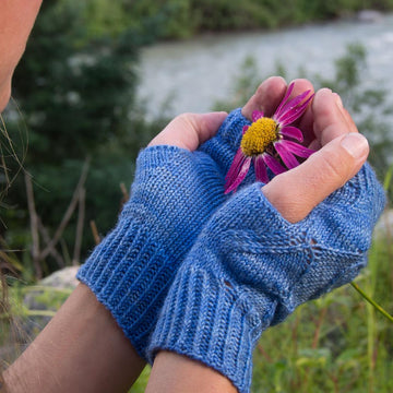 Glass Ripple Mitts