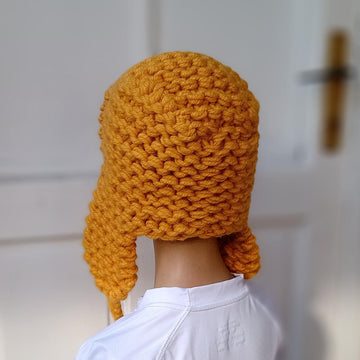 Easy beginner Chunky knit trapper hat