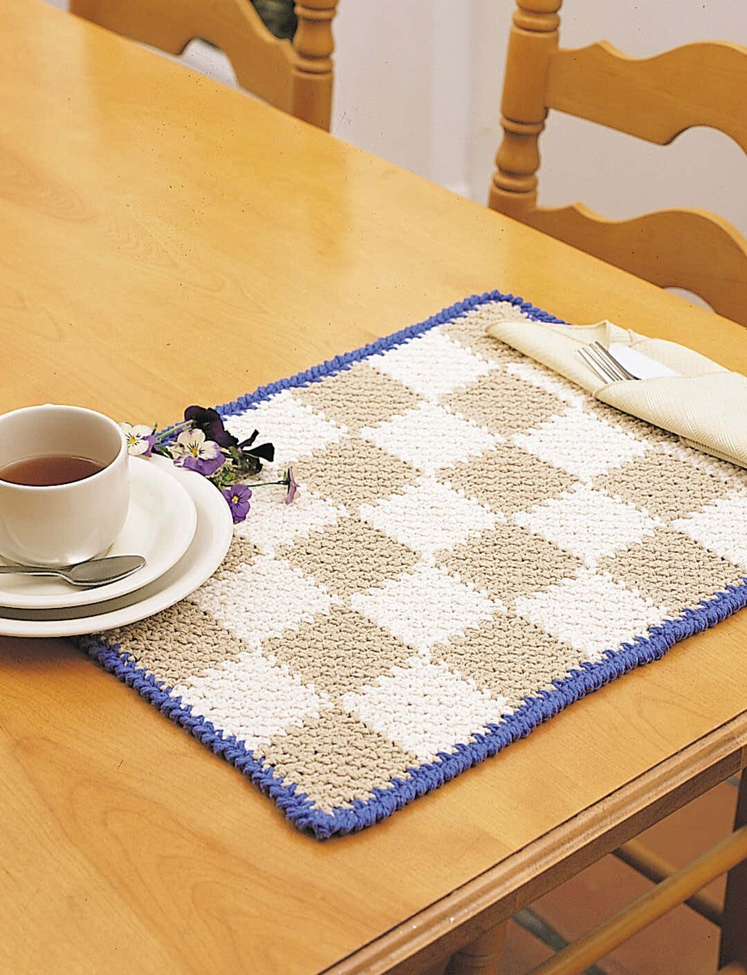 Checkerboard Placemats in Bernat Handicrafter Cotton Solids