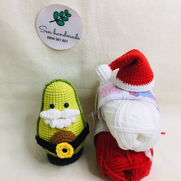 Santa Cado -Crochet pattern - PDF file- English