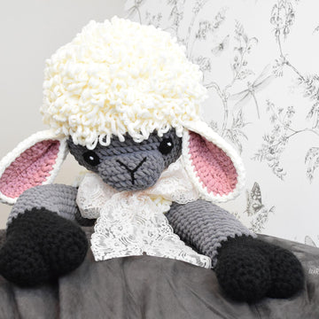 The Woolly Sheep Big Amigurumi