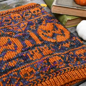 Pumpkins and Cats Cowl (Knit)