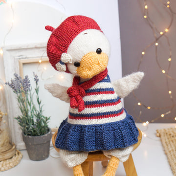 Knitting Pattern: Wardrobe for large gooses