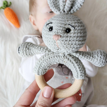Crocht bunny baby rattle amigurrumi pattern