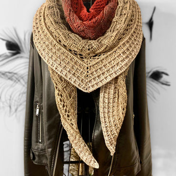 Flat Triangular Scarf "Oineis"