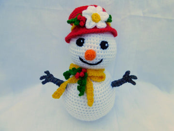 Lolo, the amigurumi Snowman