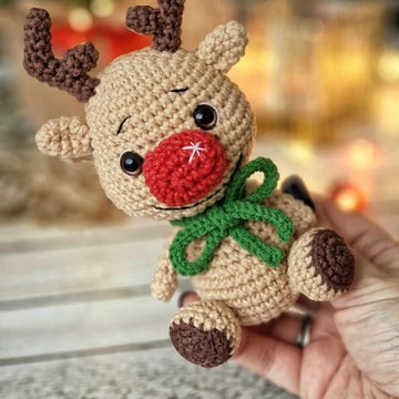 Red nosed reindeer amigurumi