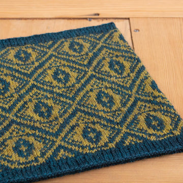 Cat's Eye Cowl