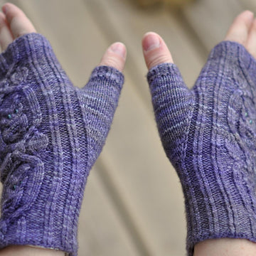 Owl in the Thicket Mitts