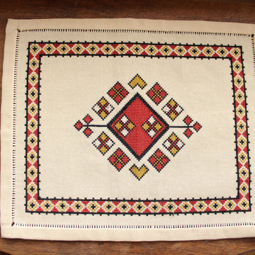 Avlea Folk Embroidery Anatolian Argyle Table Mat - Downloadable PDF