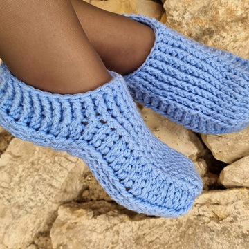 Cozy crochet slippers socks for adults and kids pattern S3