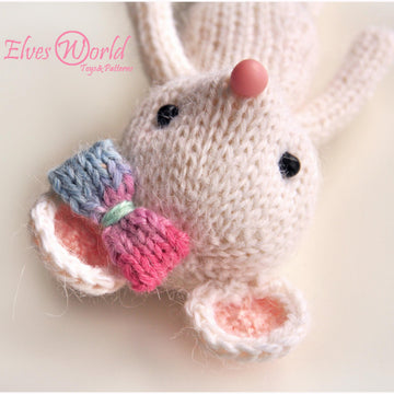 Baby girl mouse Valentine