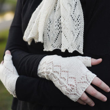 Orchid Lace Mitts
