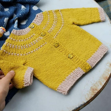 Arnica baby cardigan