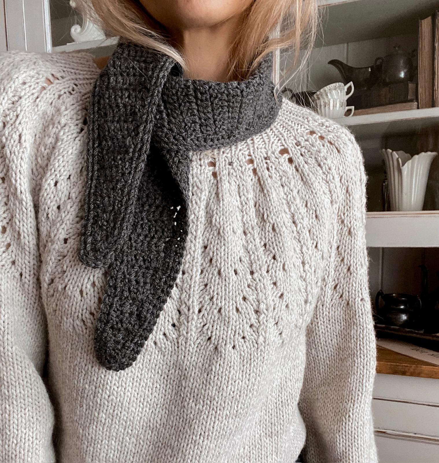 Blushing Pullover