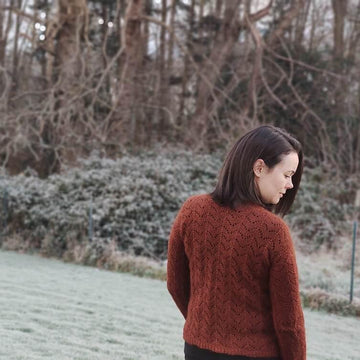 Akebia sweater