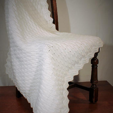 Honeycomb Blanket with Ripple Edging