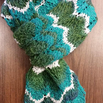 Chevrons Scarflette