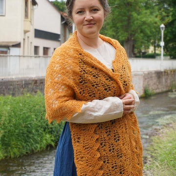 Wheat fields shawl