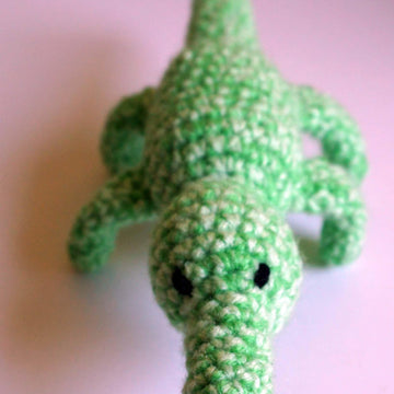 Crochet Pattern Mini Cuddle Croco!