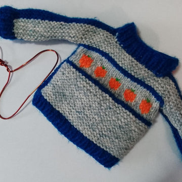 Carrot Sweater (small for Amigurumi )