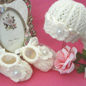 Knitted Baby Set Baby Cap and Baby Shoes
