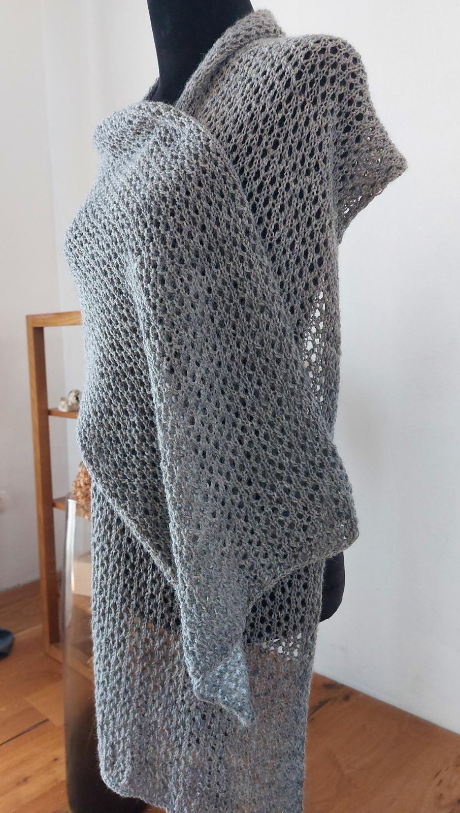 Aura shawl