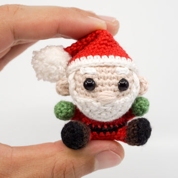 Mini Santa Claus Crochet Pattern