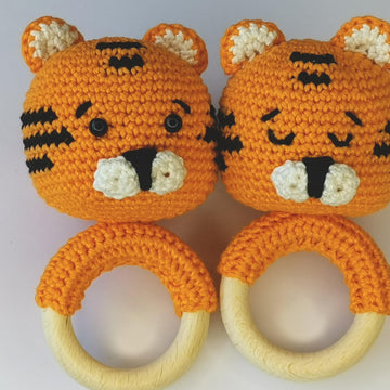 Tiger rattle