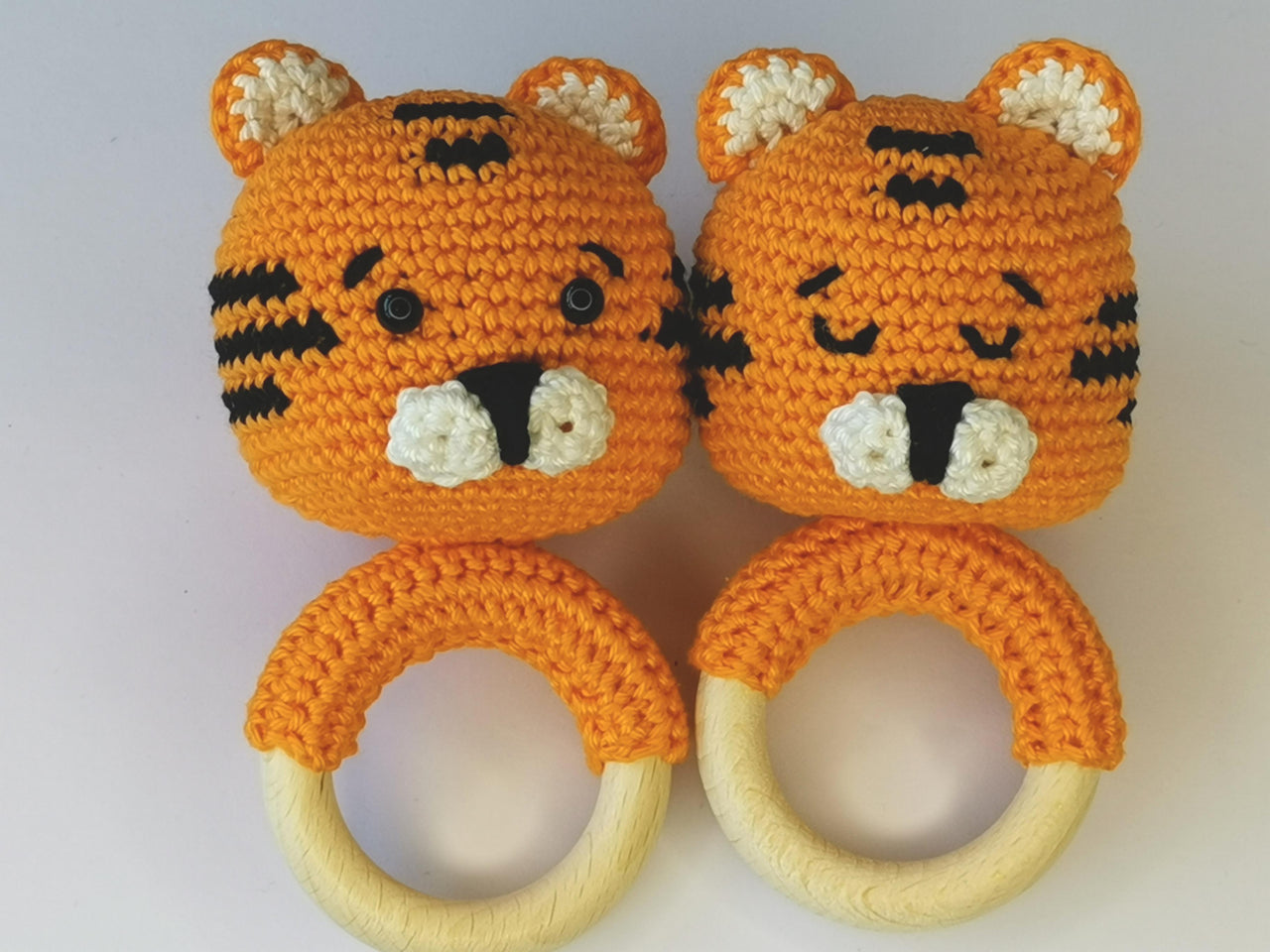 Tiger rattle