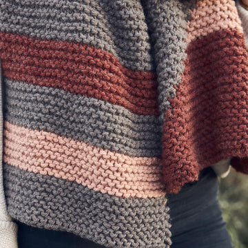 Level Up Blanket Scarf in Lion Brand Hue & Me - M20285-TWH - Downloadable PDF
